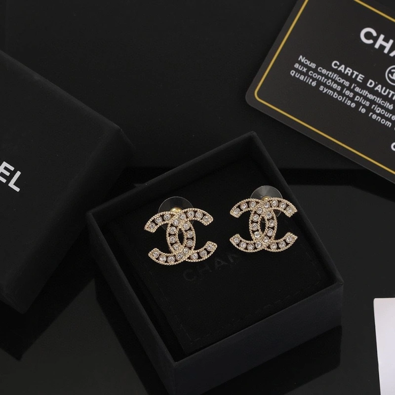 Chxnxl Earrings EyeCatching 290326