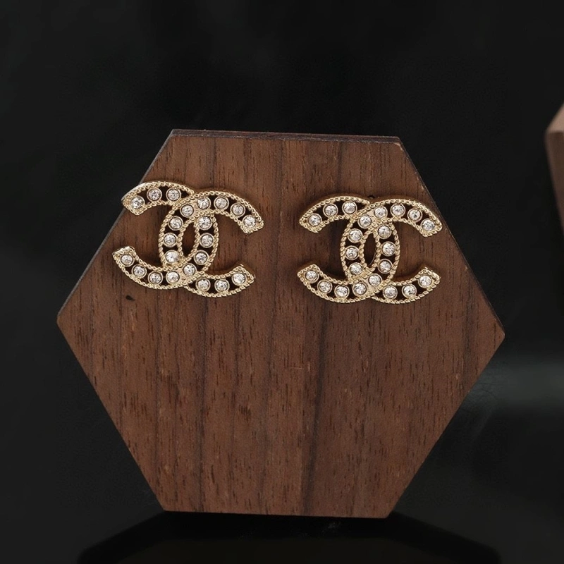 Chxnxl Earrings EyeCatching 290326