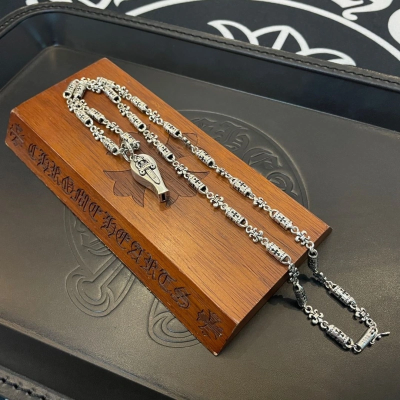 Resilient Chrxmx Hxxrts Necklaces 298807