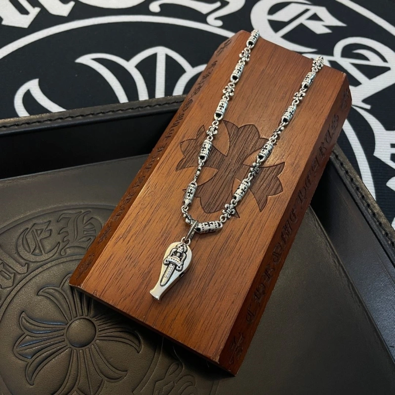Resilient Chrxmx Hxxrts Necklaces 298807