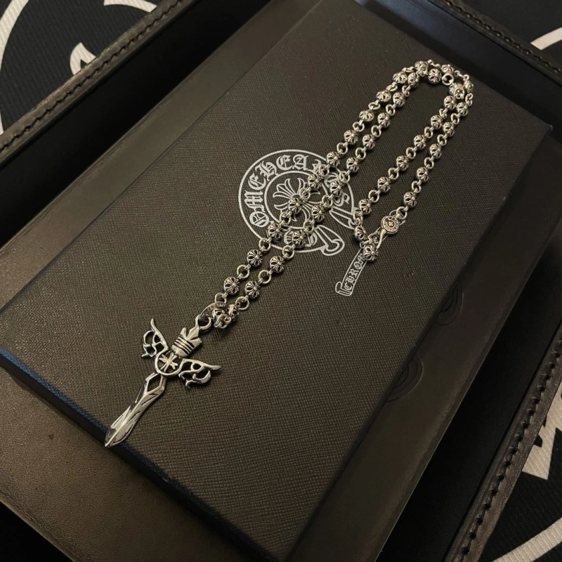 Classic Chrxmx Hxxrts Necklaces 298795