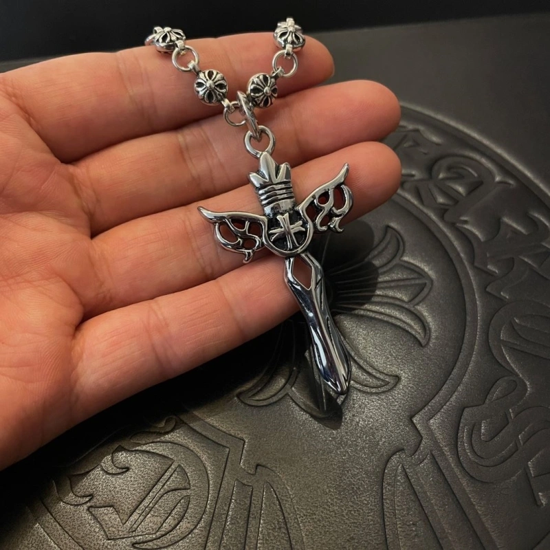 Classic Chrxmx Hxxrts Necklaces 298795