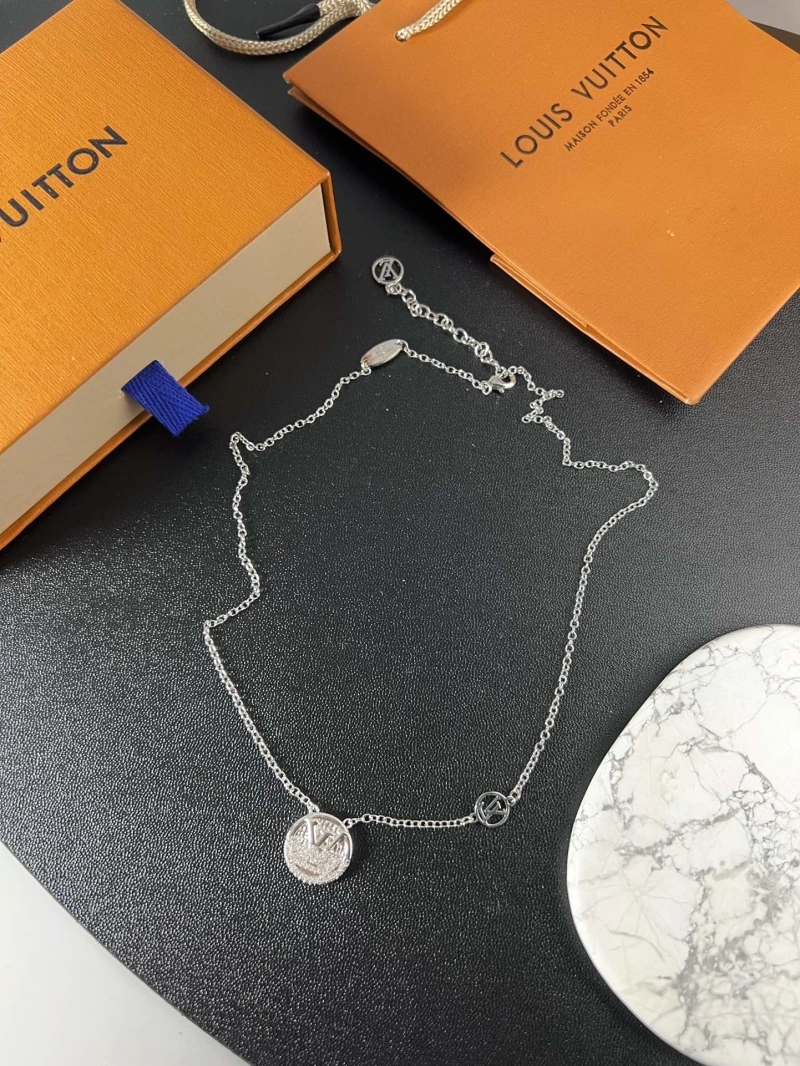 Stylish LX Necklaces 309999