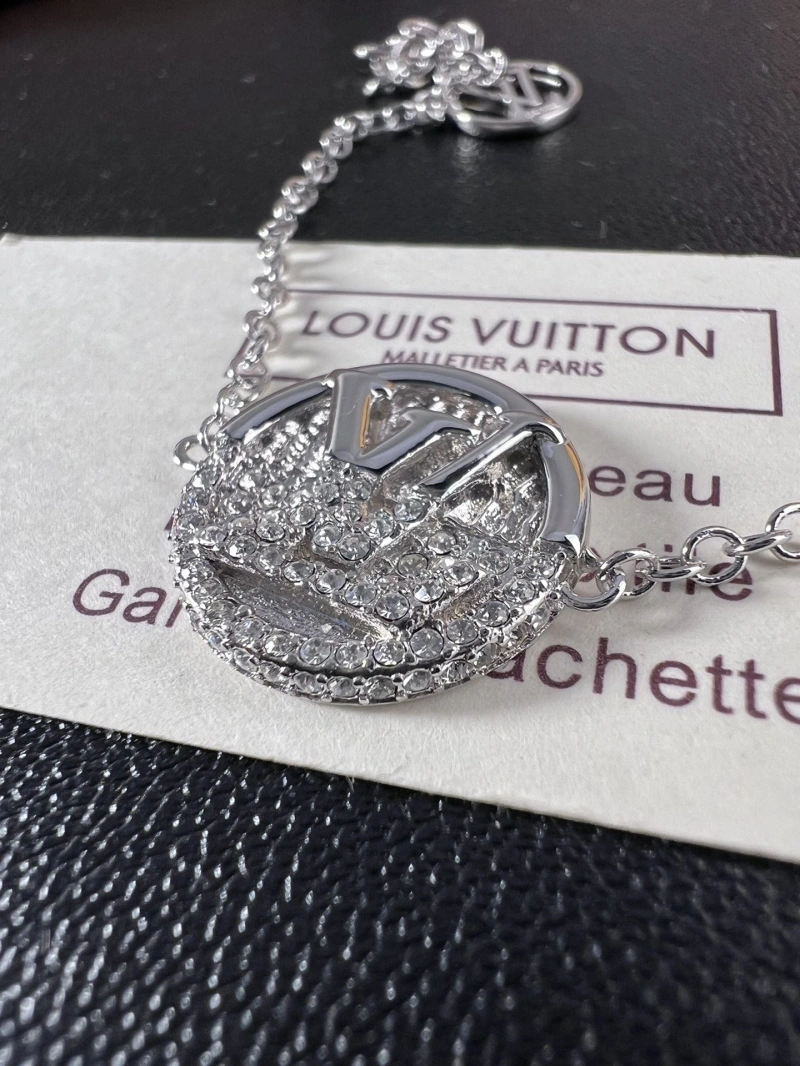 Stylish LX Necklaces 309999