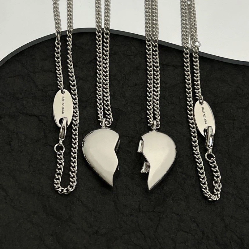 Stylish Bxlxnciaga Necklaces 282479