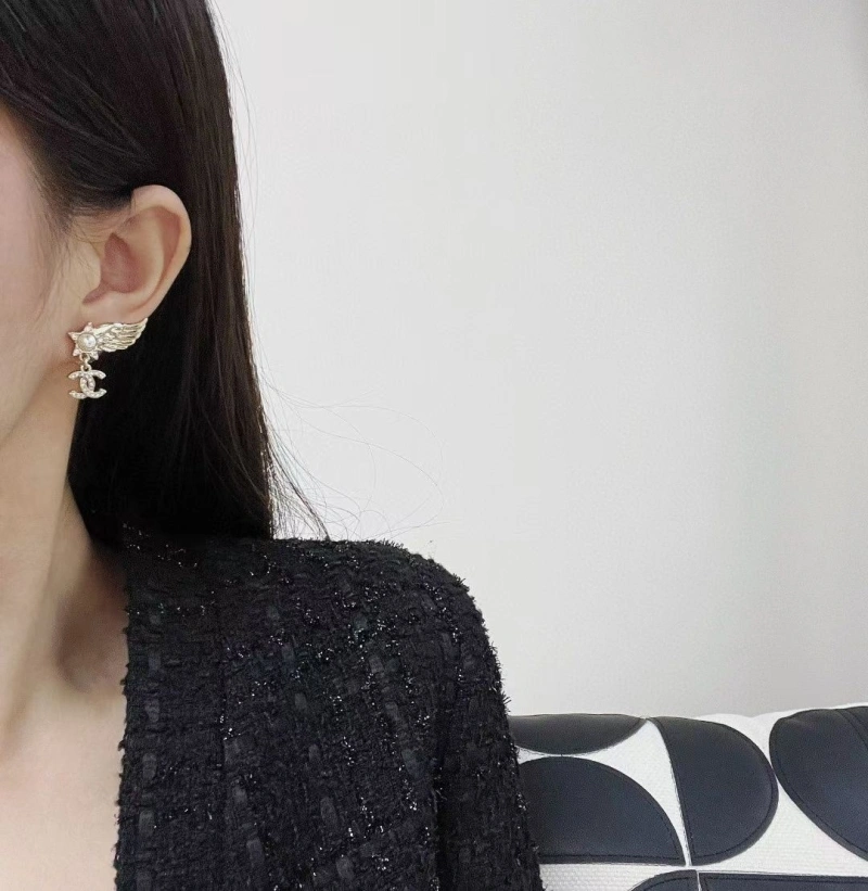 Unique Chxnxl Earrings 290311