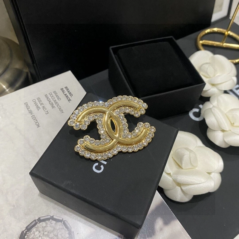 Sleek Chxnxl Brooches 290637