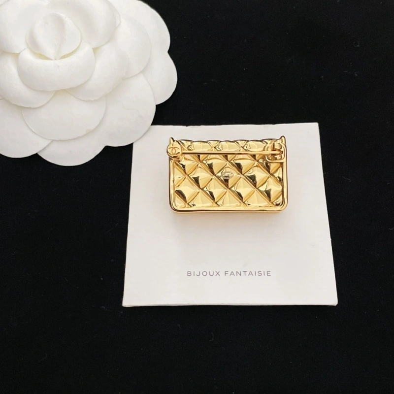 Durable Chxnxl Brooches 290645