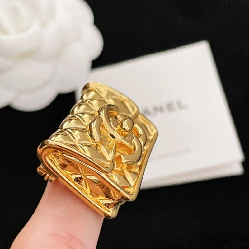Durable Chxnxl Brooches 290645