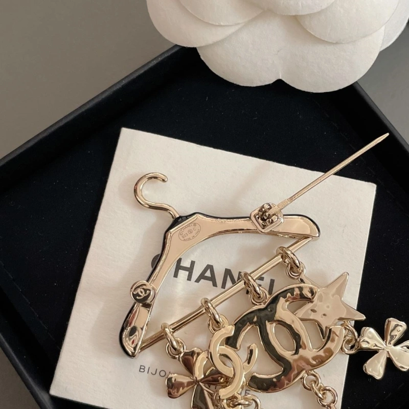 Chxnxl Brooches TopPick 290640