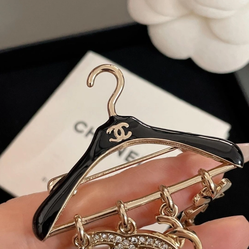 Chxnxl Brooches TopPick 290640