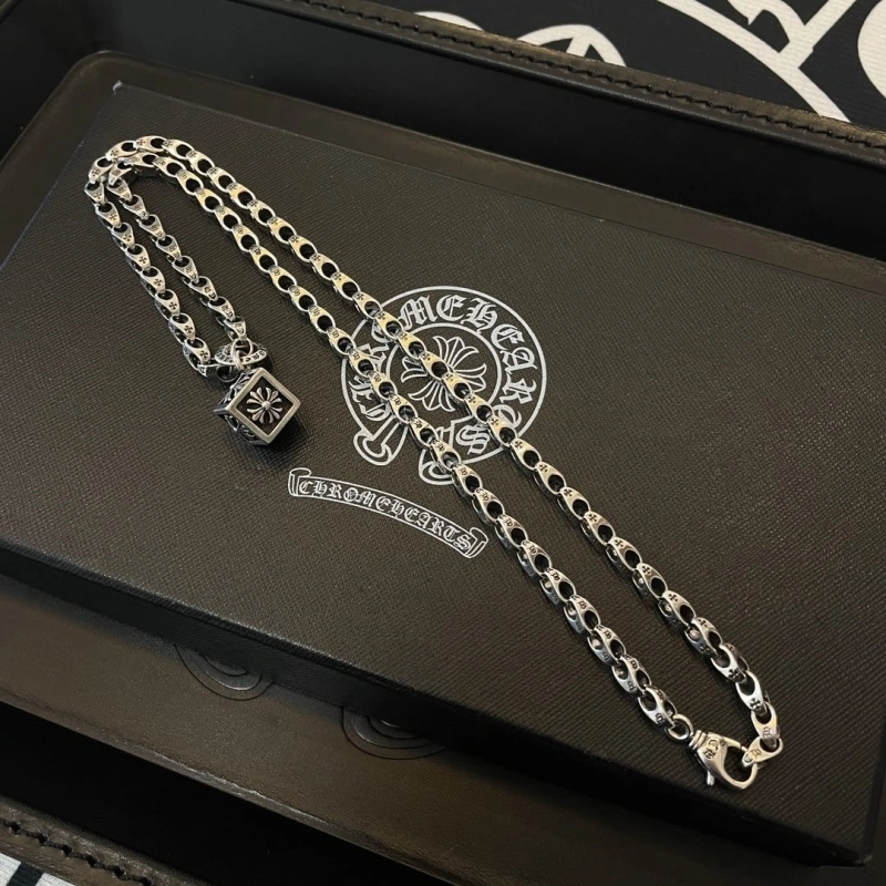 Chrxmx Hxxrts Necklaces Flexible 298780