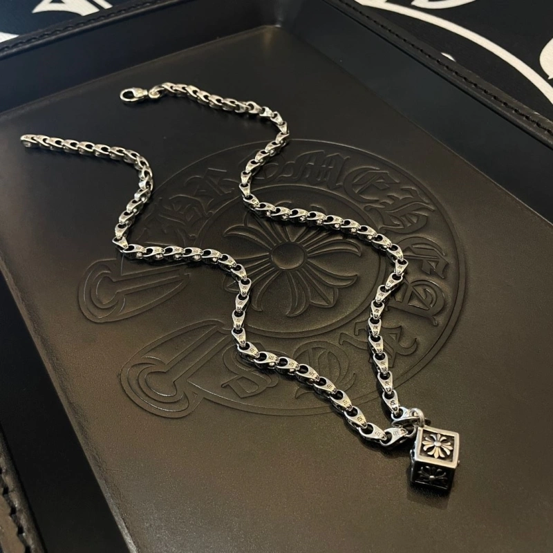 Chrxmx Hxxrts Necklaces Flexible 298780