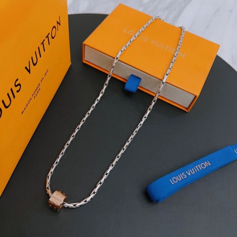Refined LX Necklaces 309992