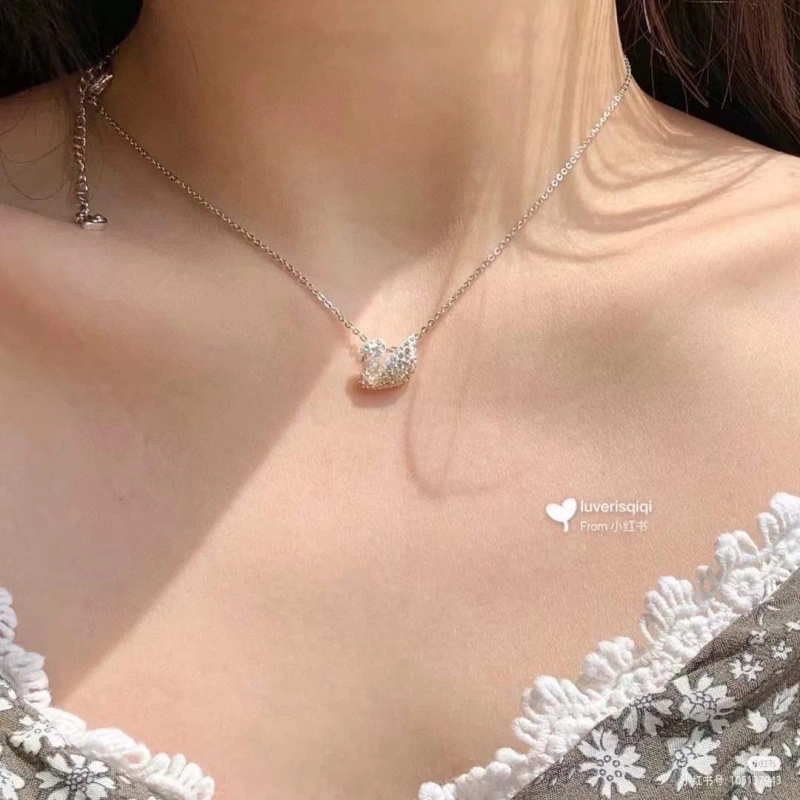Bold Swxrxvski Necklaces 315073