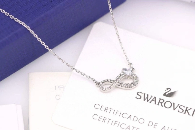 Swxrxvski Necklaces Reliable 315068