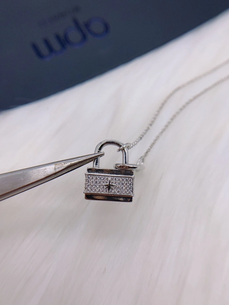 Axm Necklaces Resilient 281863