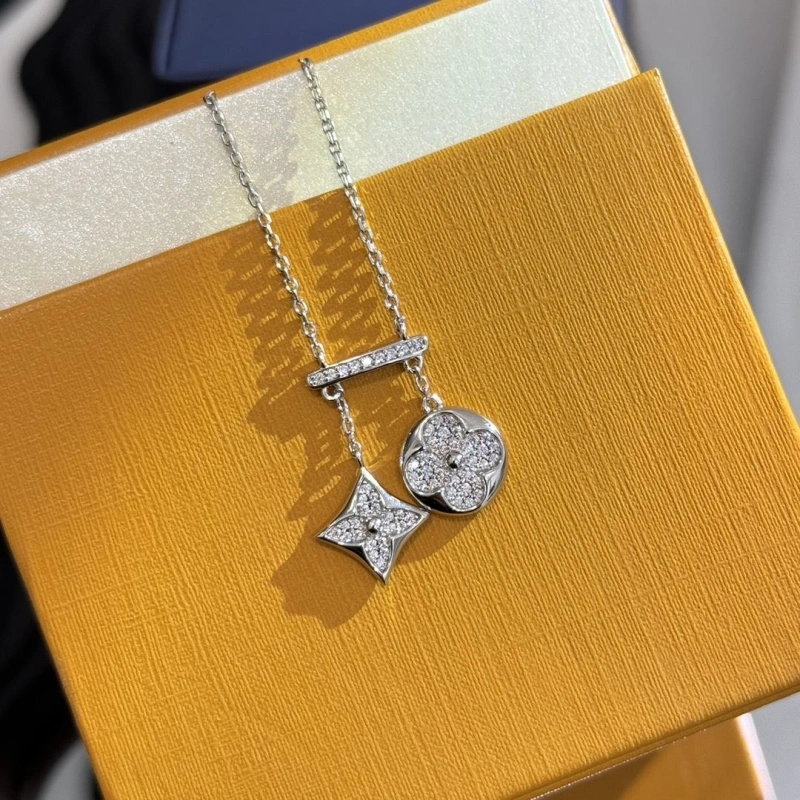 Trendsetting LX Necklaces 309982