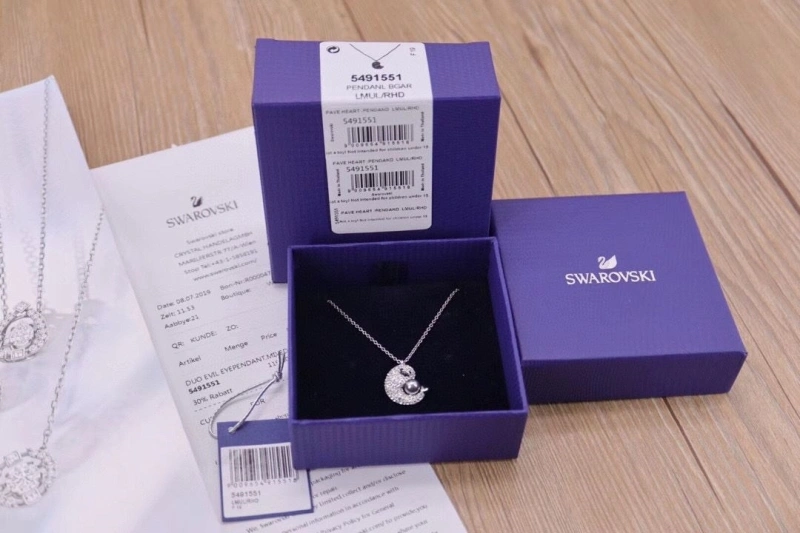 Swxrxvski Necklaces Bold 315058
