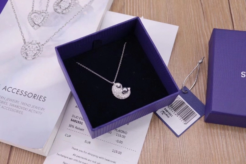 Swxrxvski Necklaces Bold 315058