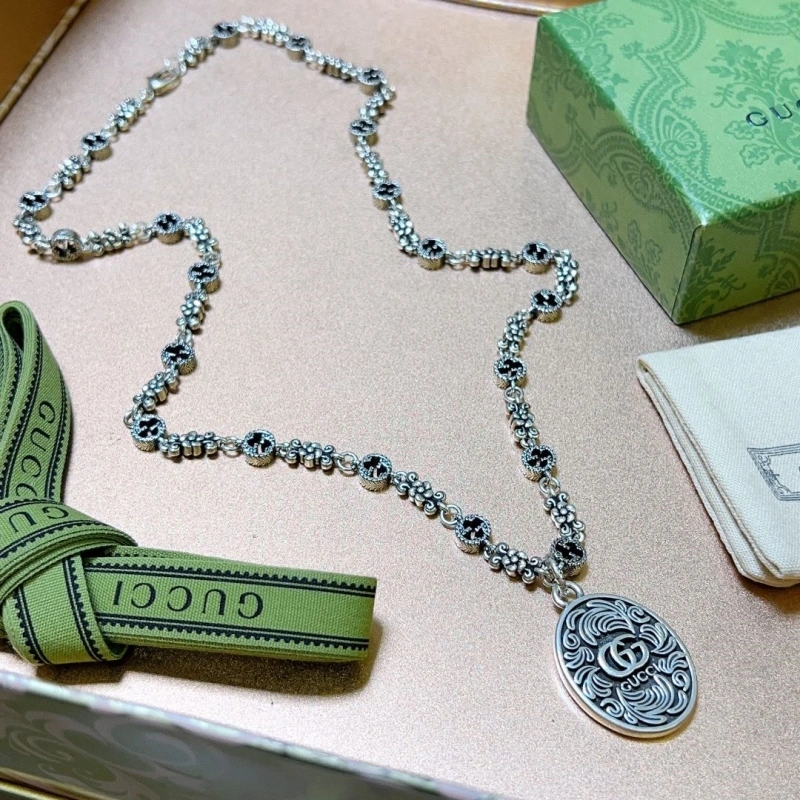 Reliable Gxccx Necklaces 303845
