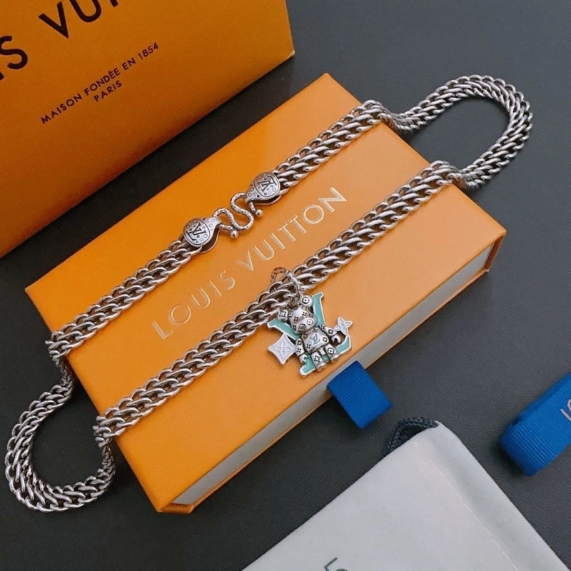 Functional LX Necklaces 309967