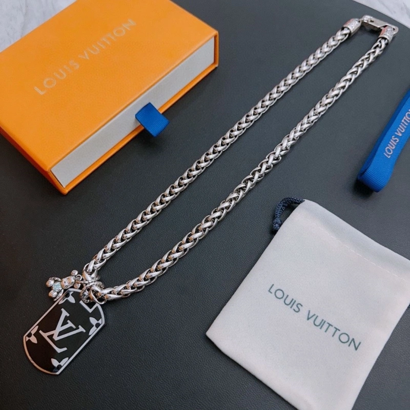 LX Necklaces Functional 309958