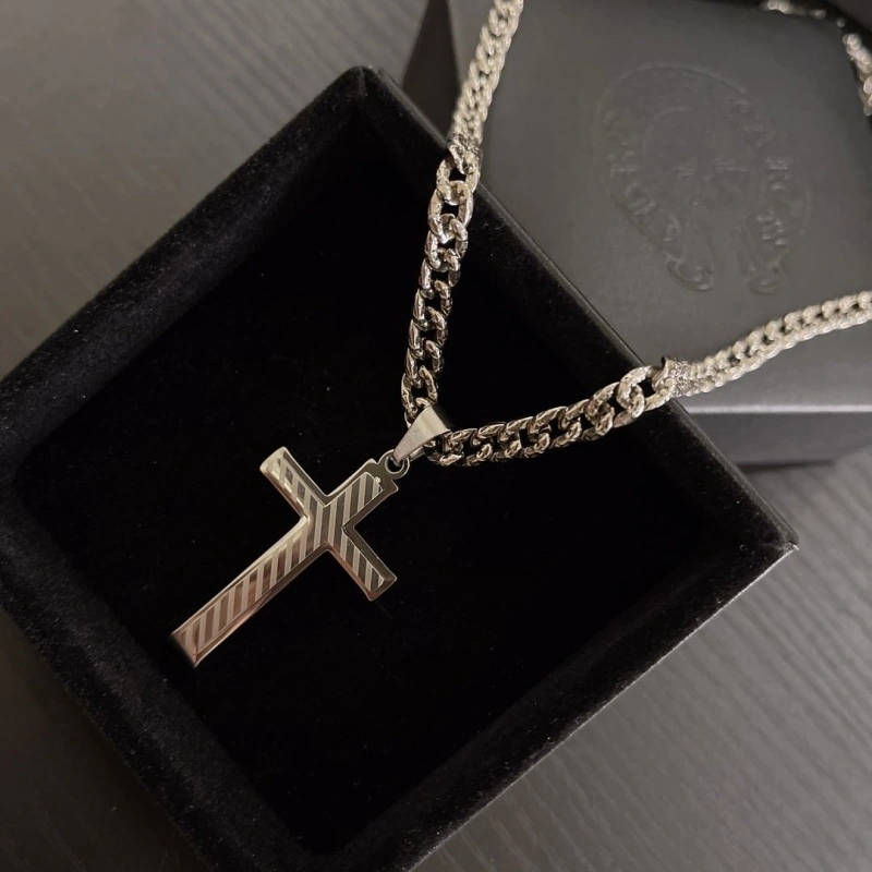 Chrxmx Hxxrts Necklaces Resilient 298763