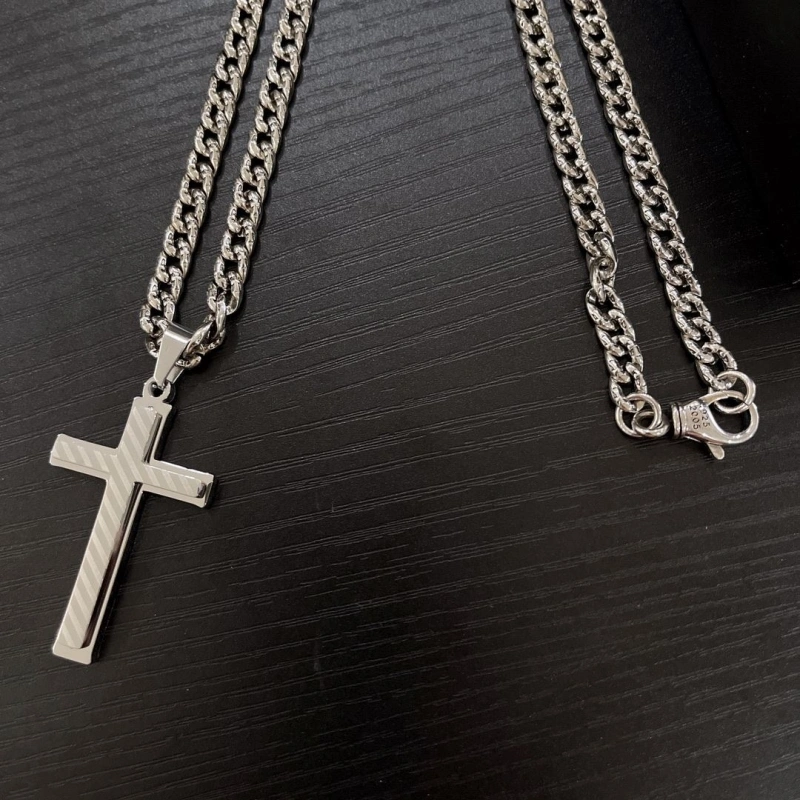 Chrxmx Hxxrts Necklaces Resilient 298763