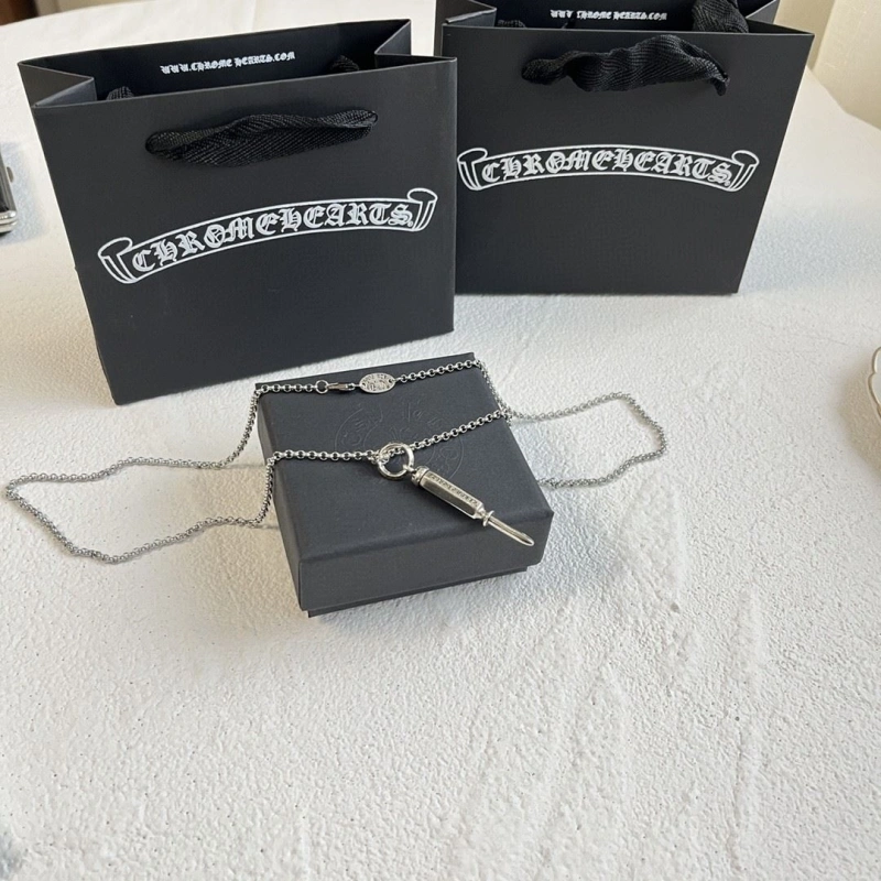 Chrxmx Hxxrts Necklaces Lightweight 298769