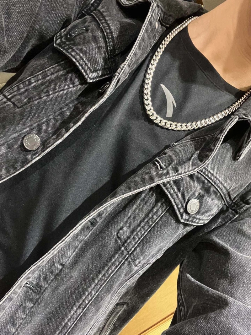 Gxccx Necklaces Stylish 303839