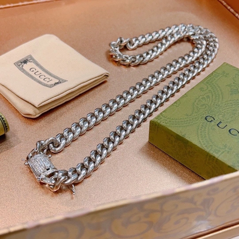 Gxccx Necklaces Stylish 303839