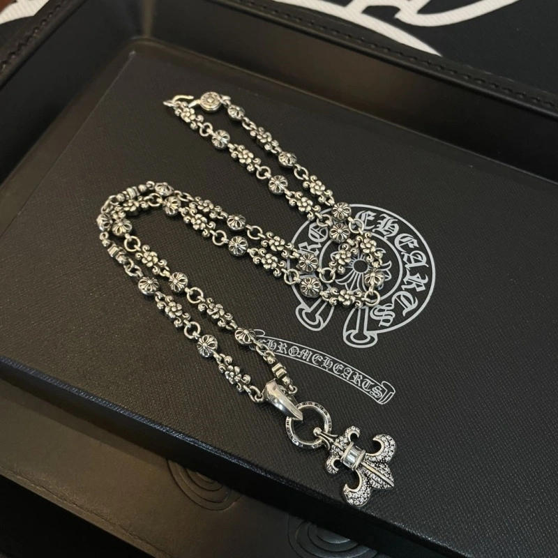 Sophisticated Chrxmx Hxxrts Necklaces 298781