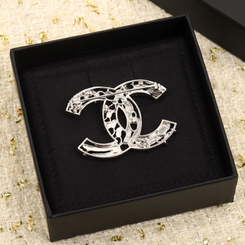 NewStyle Chxnxl Brooches 290643