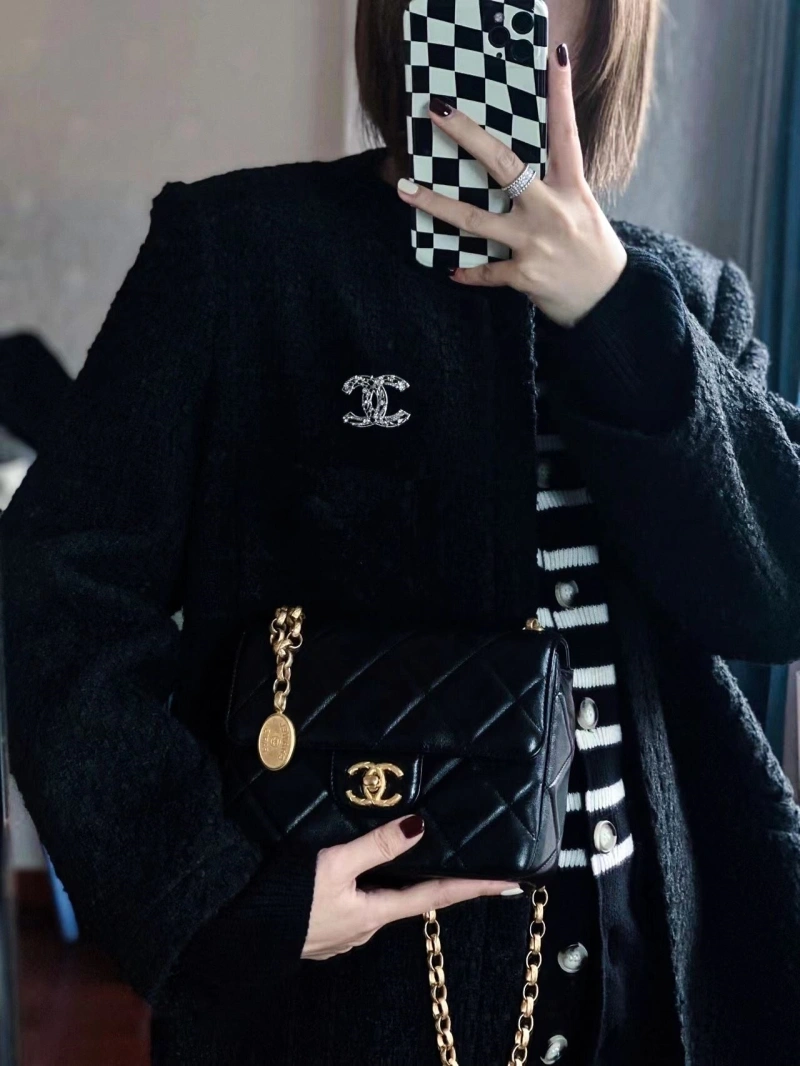 NewStyle Chxnxl Brooches 290643