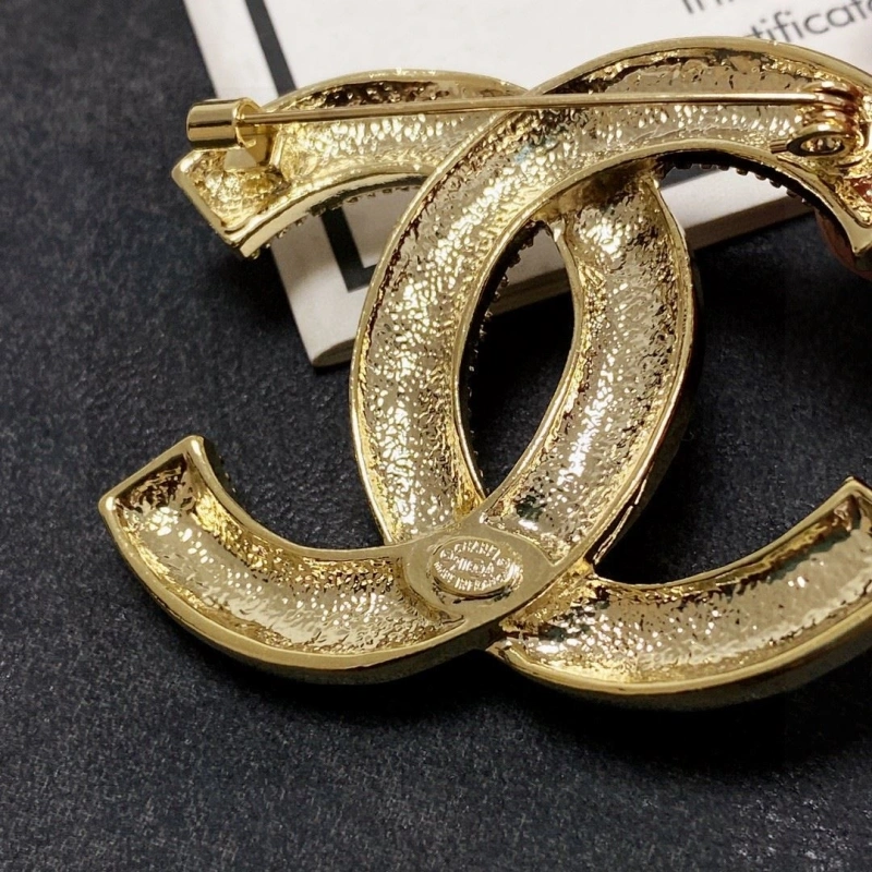 Chxnxl Brooches Sleek 290641