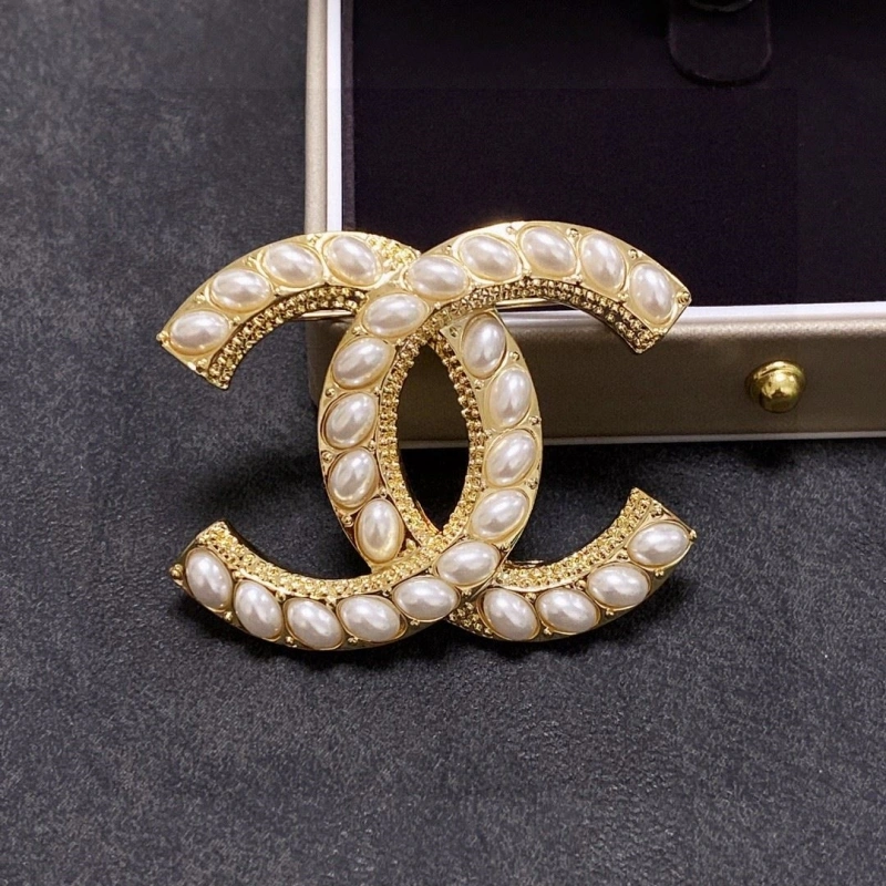 Chxnxl Brooches Sleek 290641