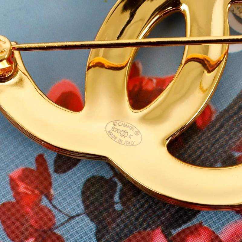 ModernLook Chxnxl Brooches 290630
