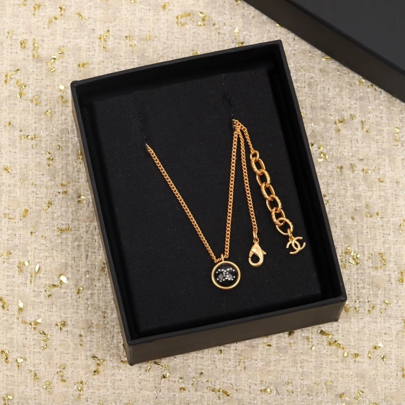 Versatile Chxnxl Necklaces 289691
