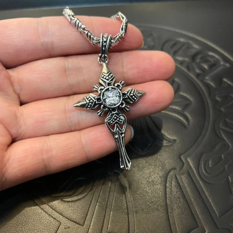 Affordable Chrxmx Hxxrts Necklaces 298764