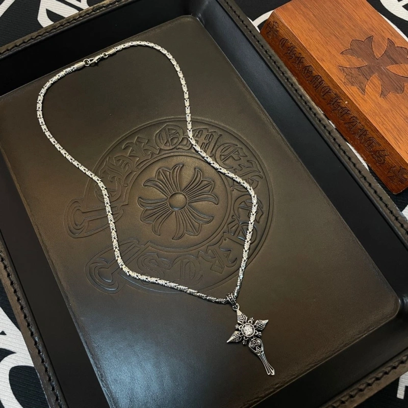Affordable Chrxmx Hxxrts Necklaces 298764
