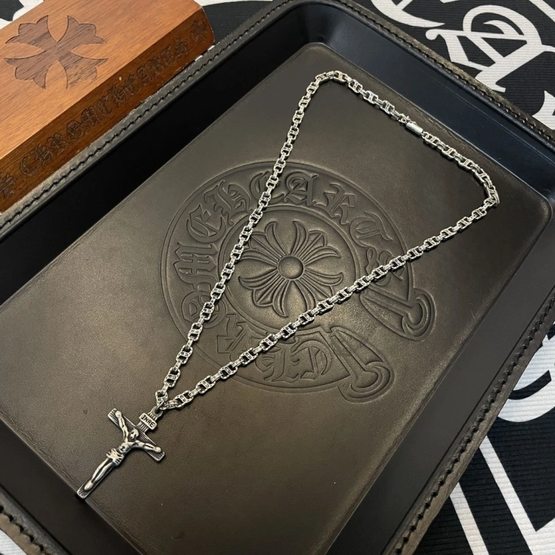 GoAnywhere Chrxmx Hxxrts Necklaces 298761