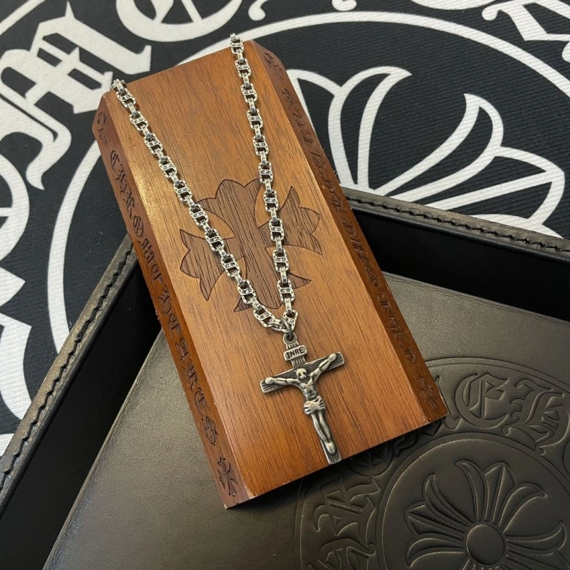 GoAnywhere Chrxmx Hxxrts Necklaces 298761