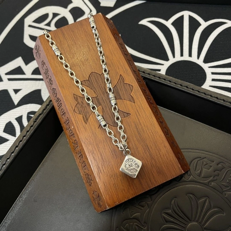 Affordable Chrxmx Hxxrts Necklaces 298758