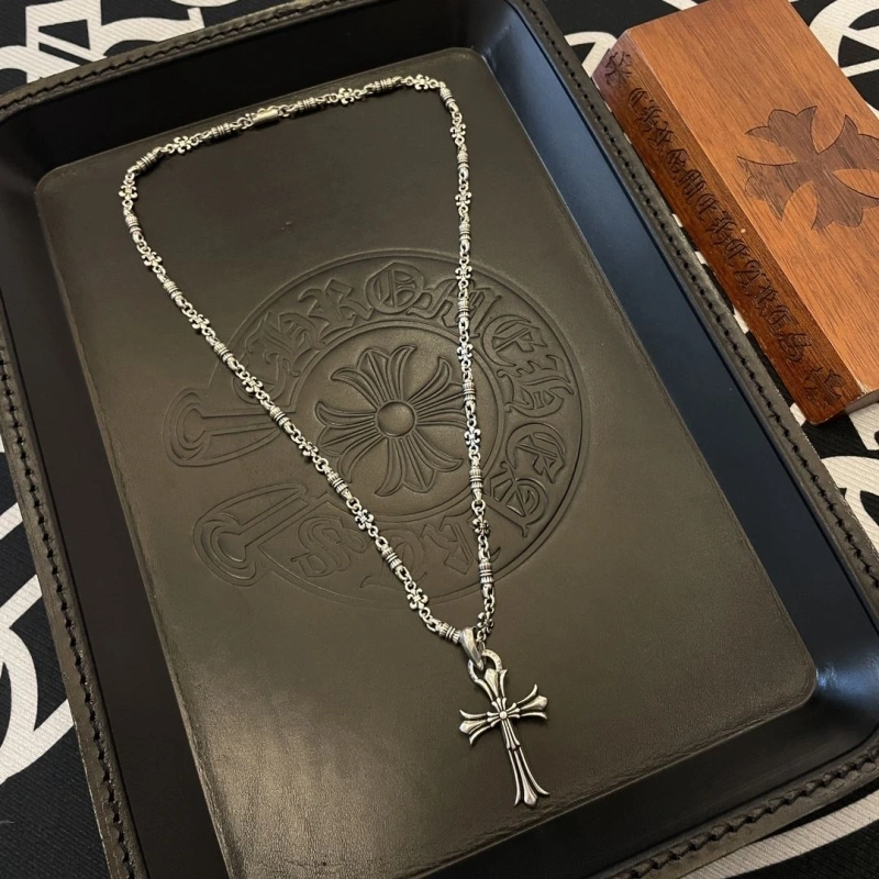 Durable Chrxmx Hxxrts Necklaces 298759