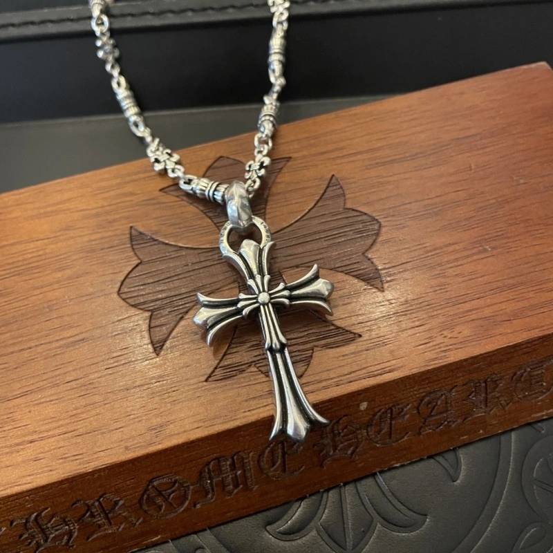 Durable Chrxmx Hxxrts Necklaces 298759