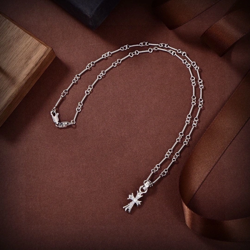 Stylish Chrxmx Hxxrts Necklaces 298757