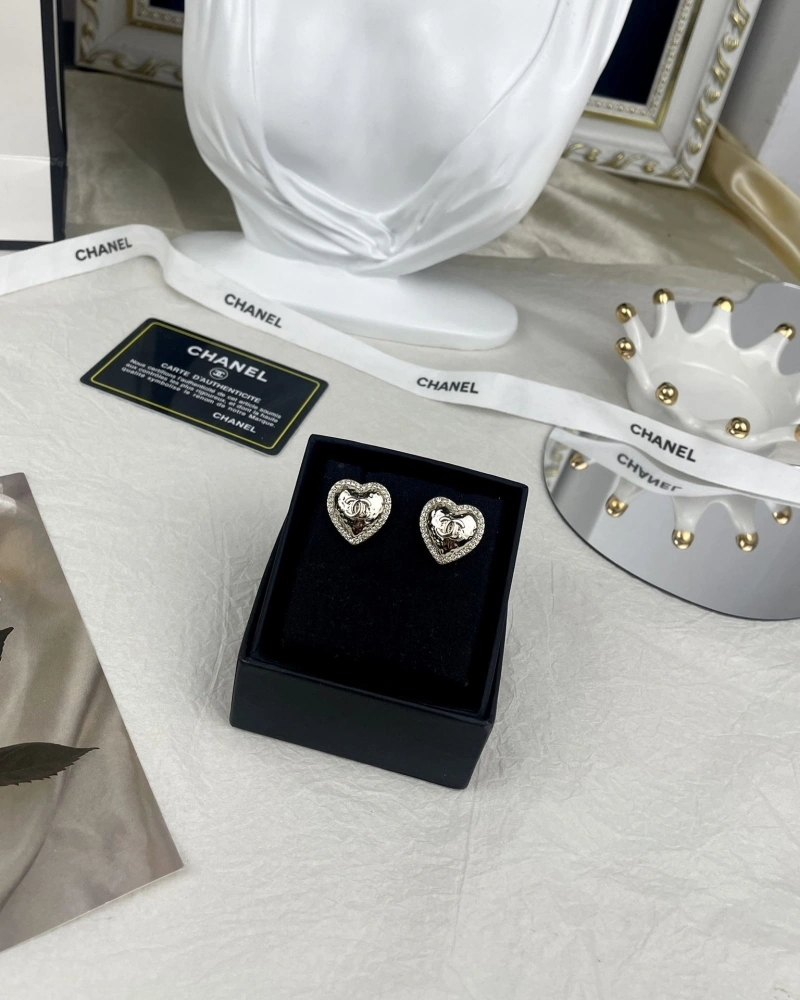 Resilient Chxnxl Earrings 290267
