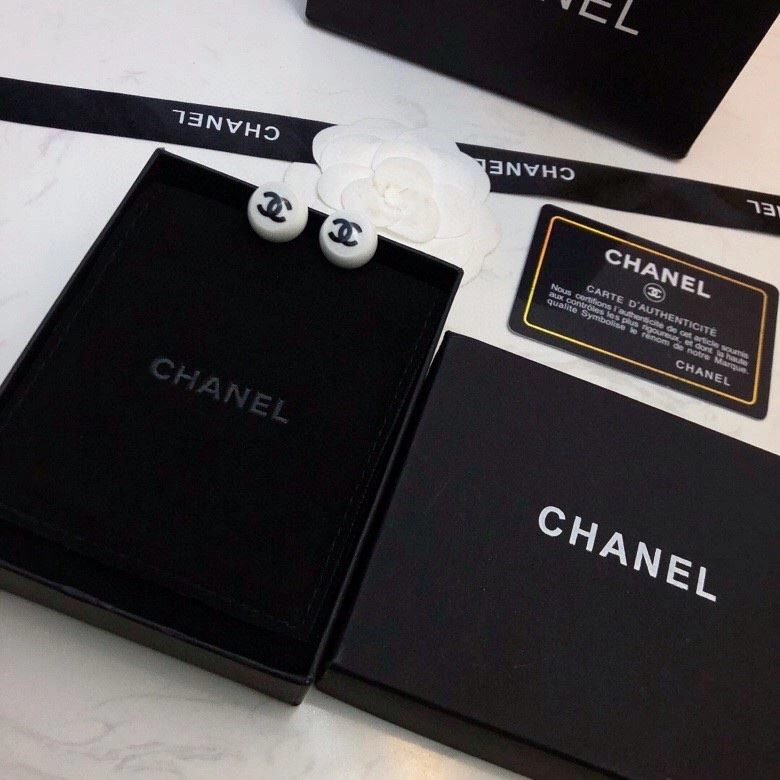 Bold Chxnxl Earrings 290269