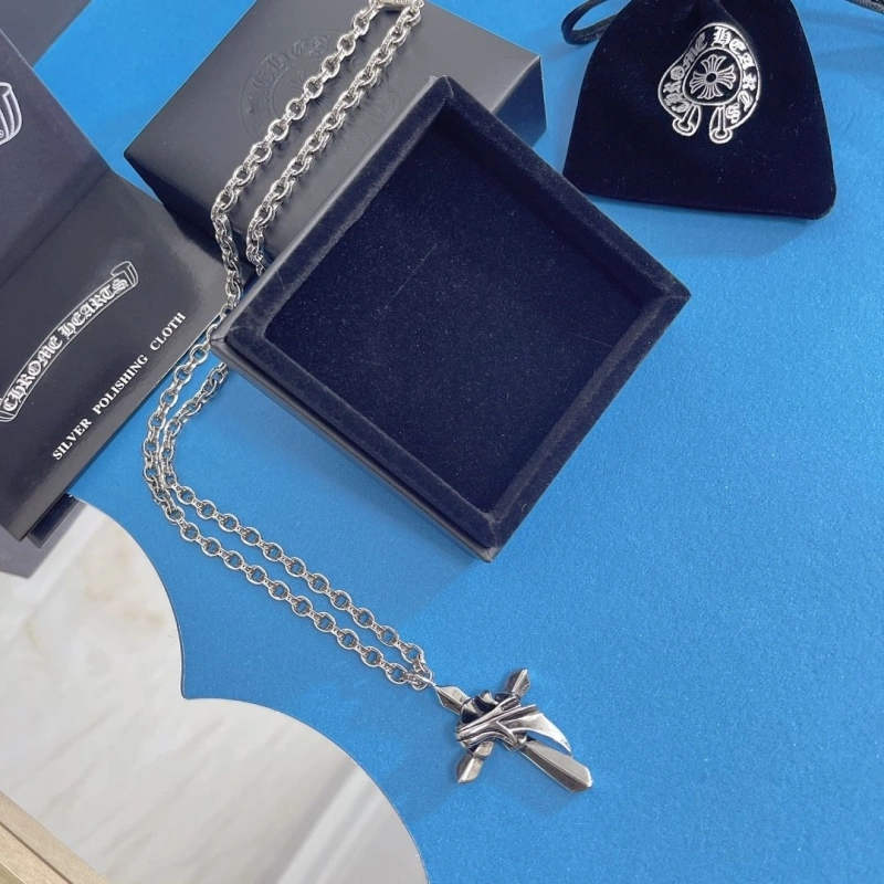 Chrxmx Hxxrts Necklaces AllSeason 298755